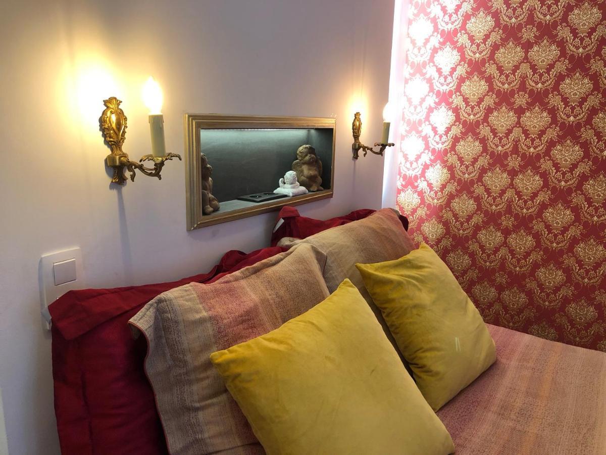 Love Nest Versailles - Unique Louis XIV Decoration - Calm Location Right In City Center Namen Buitenkant foto